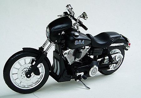 Motorrad Modelle - HD FXDBI Dyna Street Bob-