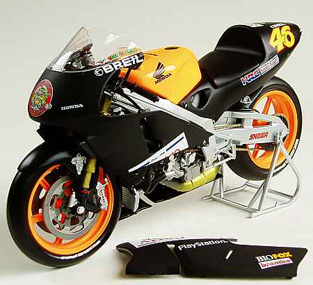 Motorrad Rennsportmodelle - Honda NSR500 Test Motorrad 2000                   